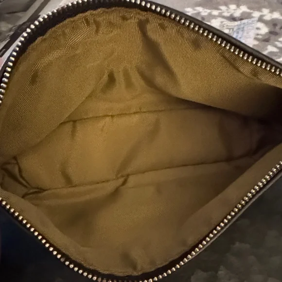 Coach Black Leather Toiletry Bag - Picture 4 of 5